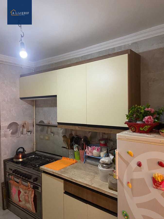 https://aqarmap.com.eg/ar/listing/5754607-for-sale-cairo-6th-of-october-el-ahyaa-neighborhood-3rd-al-hay-al-thalith-st