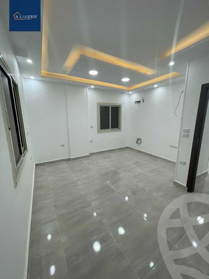 https://aqarmap.com.eg/en/listing/5754795-for-sale-cairo-6th-of-october-el-ahyaa-neighborhood-2nd-divided-from-al-kafrawei-st