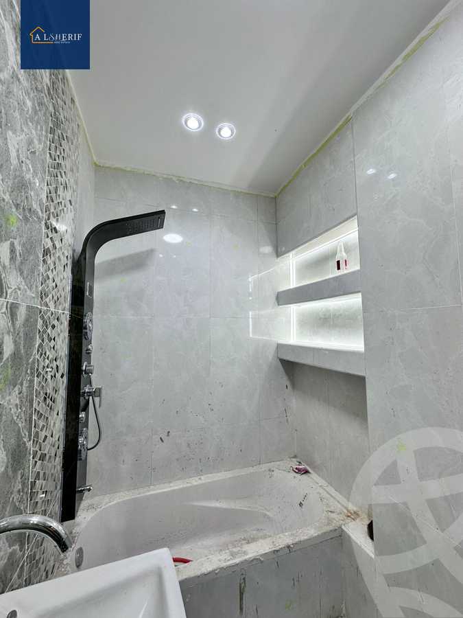 https://aqarmap.com.eg/ar/listing/5754902-for-sale-cairo-6th-of-october-el-ahyaa-neighborhood-3rd