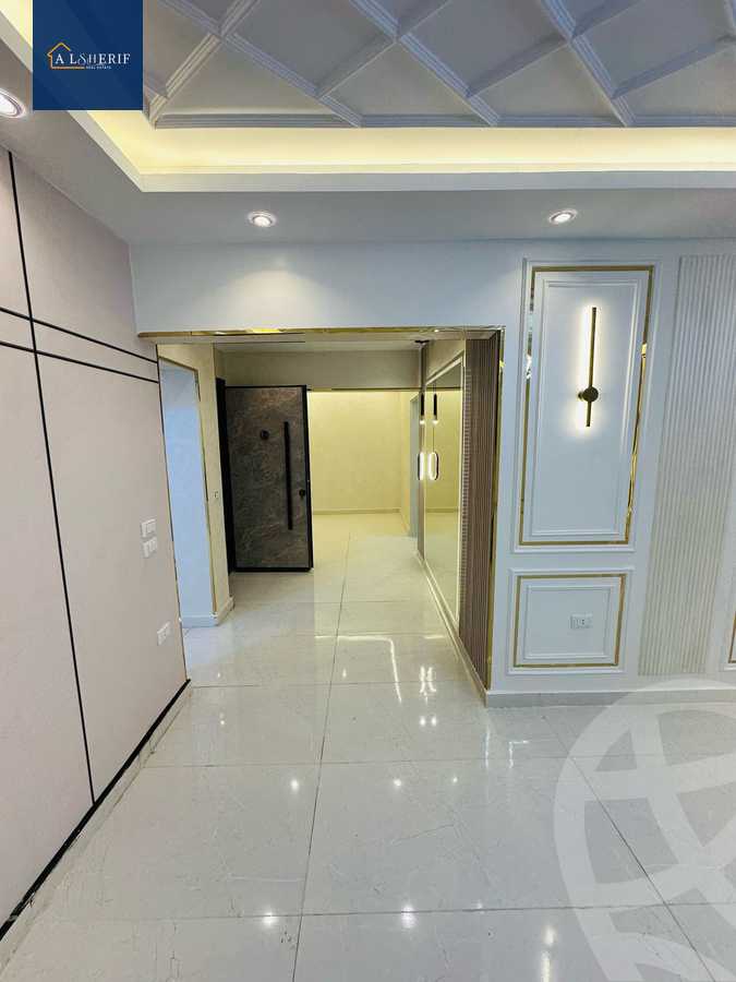 https://aqarmap.com.eg/en/listing/5773137-for-sale-cairo-6th-of-october-el-ahyaa-neighborhood-4th-ahmed-momen-st