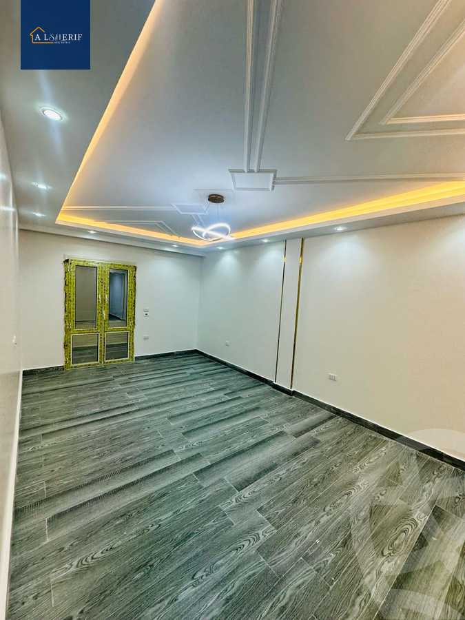 https://aqarmap.com.eg/en/listing/5773137-for-sale-cairo-6th-of-october-el-ahyaa-neighborhood-4th-ahmed-momen-st