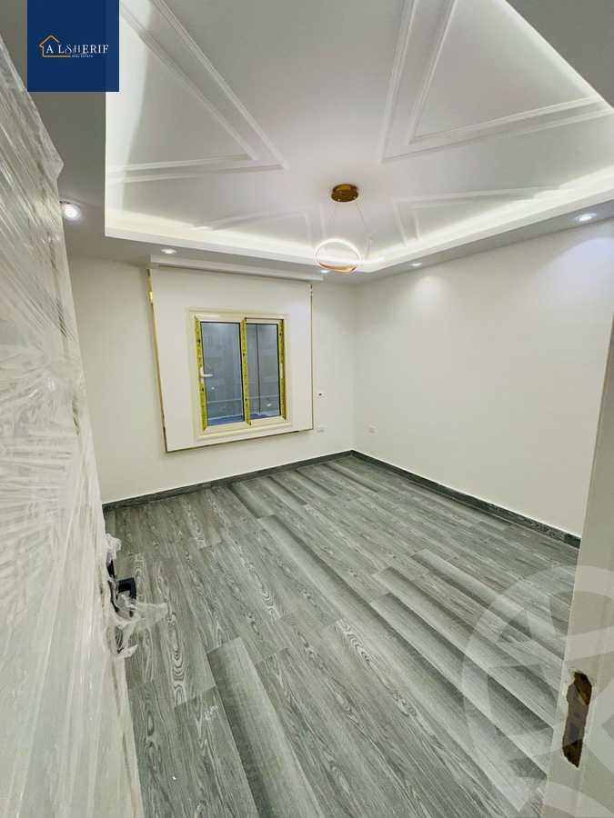 https://aqarmap.com.eg/en/listing/5773137-for-sale-cairo-6th-of-october-el-ahyaa-neighborhood-4th-ahmed-momen-st