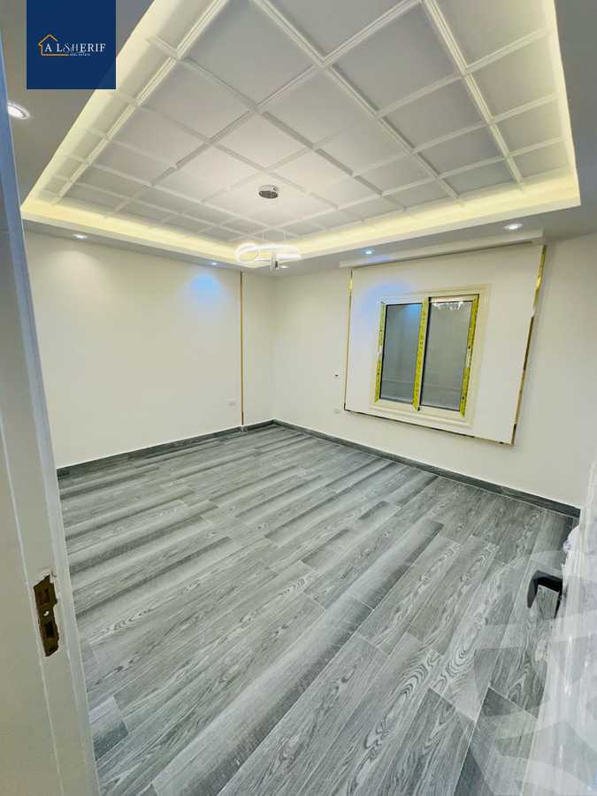 https://aqarmap.com.eg/en/listing/5773137-for-sale-cairo-6th-of-october-el-ahyaa-neighborhood-4th-ahmed-momen-st