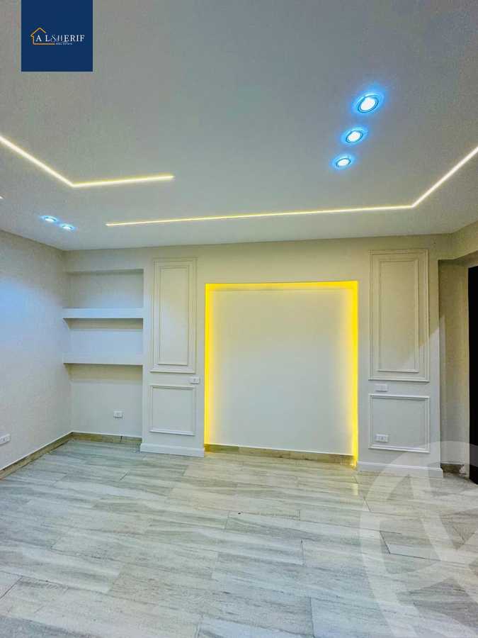 https://aqarmap.com.eg/en/listing/5773163-for-sale-cairo-6th-of-october-el-ahyaa-neighborhood-3rd-hasan-bahaa-el-deen-ayyad-st