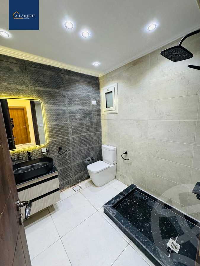 https://aqarmap.com.eg/en/listing/5773163-for-sale-cairo-6th-of-october-el-ahyaa-neighborhood-3rd-hasan-bahaa-el-deen-ayyad-st