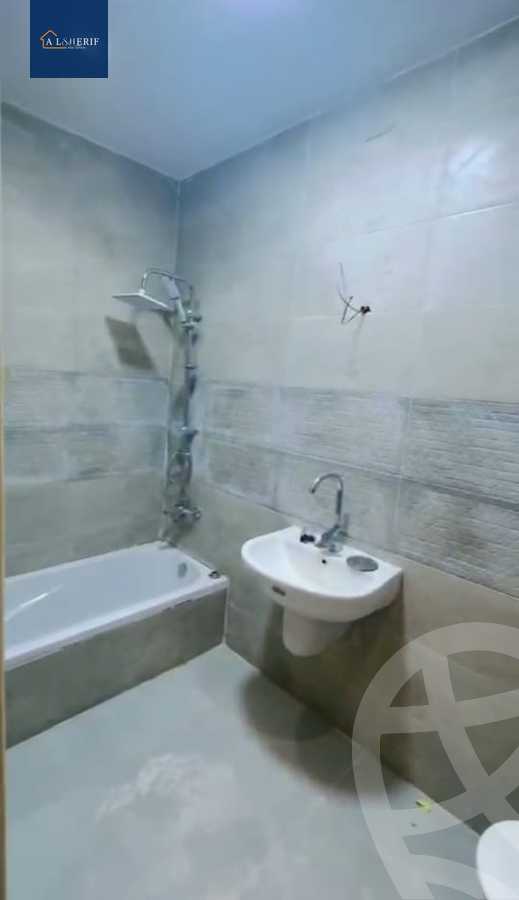 https://aqarmap.com.eg/en/listing/5809007-for-sale-cairo-6th-of-october-el-ahyaa-neighborhood-3rd-street-52
