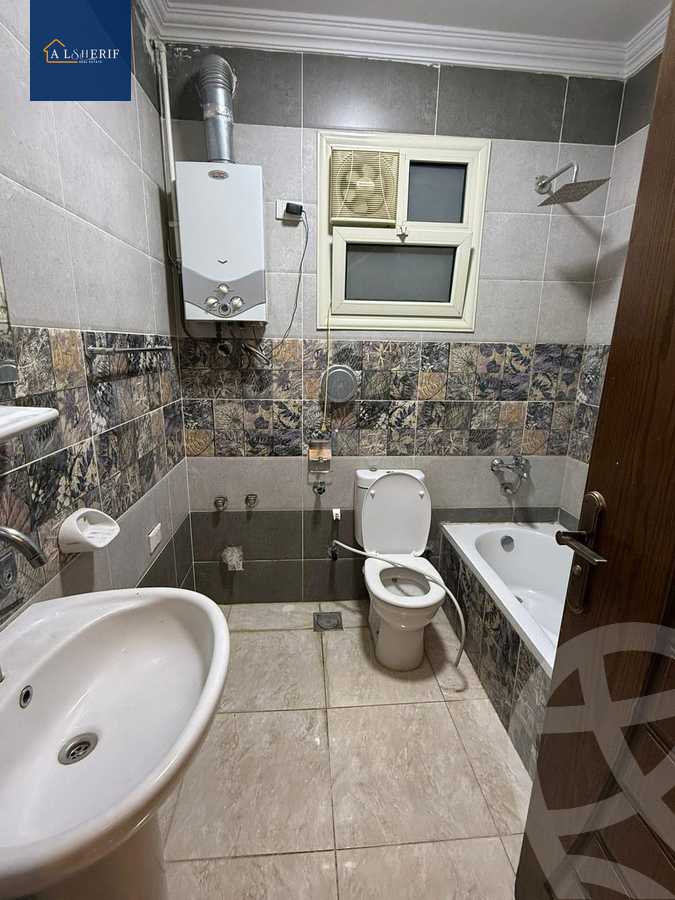 https://aqarmap.com.eg/en/listing/5809355-for-sale-cairo-6th-of-october-el-ahyaa-neighborhood-4th-school-st