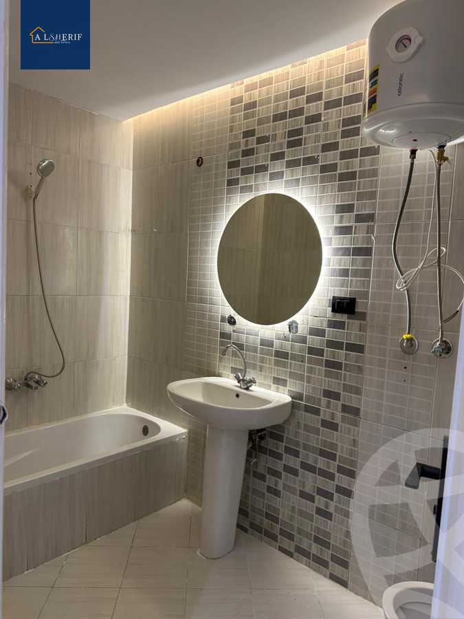 https://aqarmap.com.eg/ar/listing/5811929-for-rent-cairo-6th-of-october-el-ahyaa-neighborhood-1st