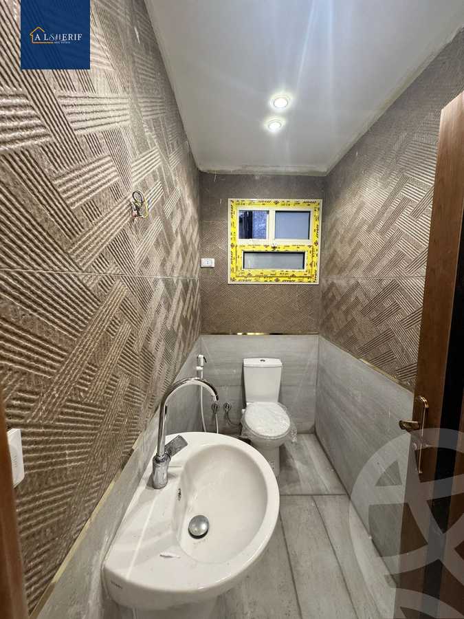 https://aqarmap.com.eg/en/listing/5820316-for-sale-cairo-6th-of-october-el-ahyaa-neighborhood-2nd-divided-from-al-kafrawei-st