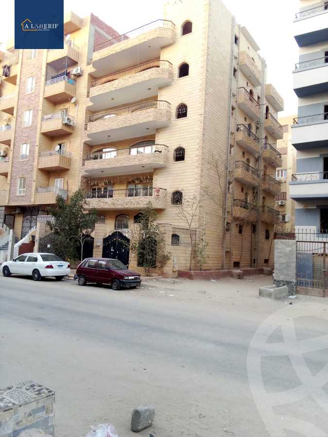 https://aqarmap.com.eg/en/listing/5826029-for-sale-cairo-6th-of-october-el-ahyaa-neighborhood-2nd-el-mohandes-hasan-abd-el-moneim-st