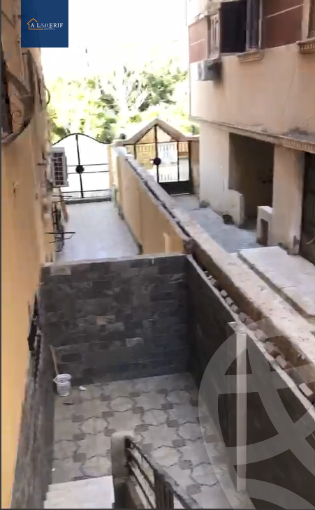 https://aqarmap.com.eg/en/listing/5826127-for-sale-cairo-6th-of-october-el-ahyaa-neighborhood-2nd-el-mohandes-ahmed-abd-el-hady-st