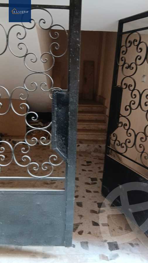 https://aqarmap.com.eg/ar/listing/5842691-for-sale-cairo-6th-of-october-el-ahyaa-neighborhood-4th-street-5