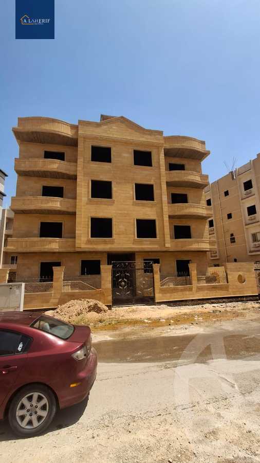 https://aqarmap.com.eg/en/listing/5842907-for-sale-cairo-6th-of-october-hadaeq-october-lmntq-lsyhy