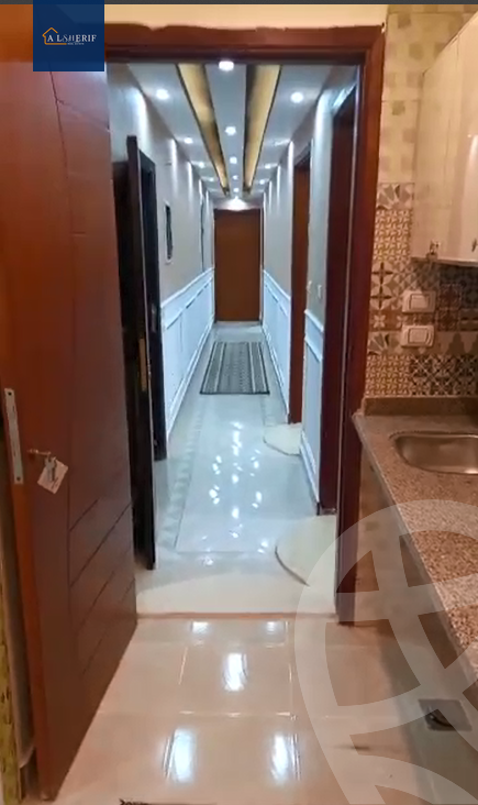 https://aqarmap.com.eg/ar/listing/5843866-for-sale-cairo-6th-of-october-el-ahyaa-neighborhood-1st-rich-bake-st