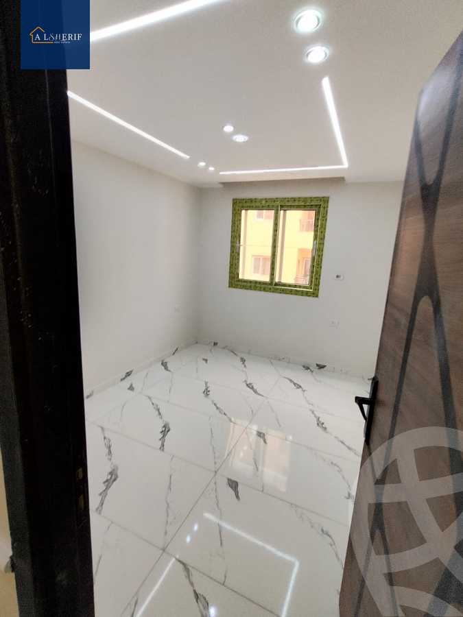 https://aqarmap.com.eg/en/listing/5863719-for-sale-cairo-6th-of-october-el-ahyaa-neighborhood-4th-school-st