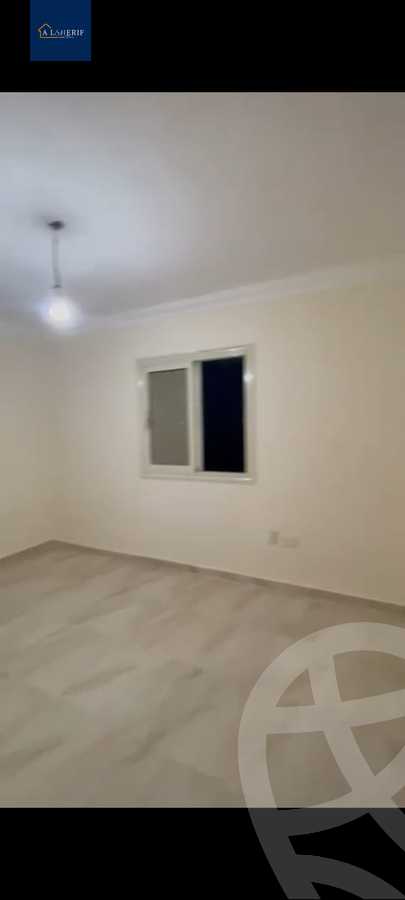 https://aqarmap.com.eg/en/listing/5864019-for-sale-cairo-6th-of-october-el-ahyaa-neighborhood-2nd-divided-from-al-kafrawei-st