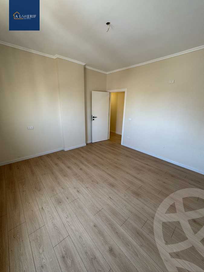 https://aqarmap.com.eg/en/listing/5864853-for-sale-cairo-6th-of-october-el-ahyaa-neighborhood-4th-neighborhood-5