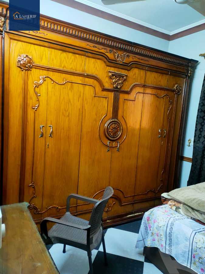 https://aqarmap.com.eg/ar/listing/5866457-for-rent-cairo-6th-of-october-el-ahyaa-neighborhood-1st-rich-bake-st