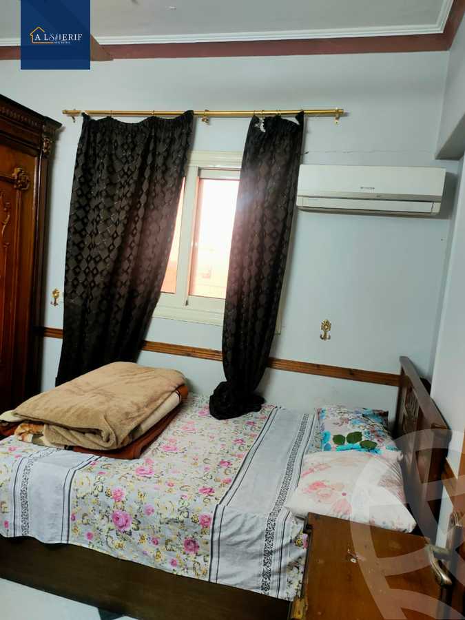 https://aqarmap.com.eg/ar/listing/5866457-for-rent-cairo-6th-of-october-el-ahyaa-neighborhood-1st-rich-bake-st
