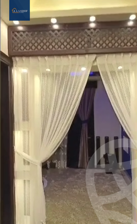 https://aqarmap.com.eg/ar/listing/5868308-for-sale-cairo-6th-of-october-el-ahyaa-neighborhood-4th-street-6