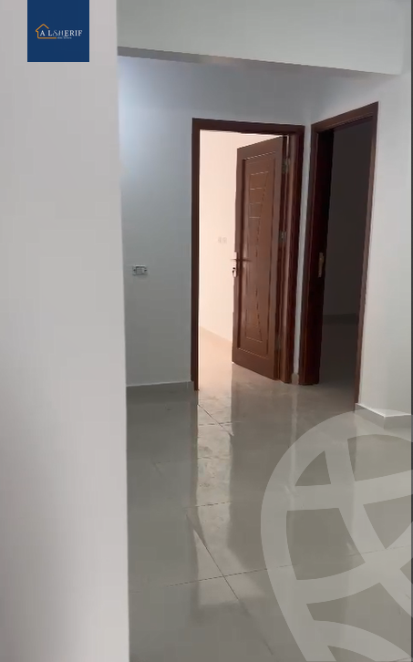 https://aqarmap.com.eg/ar/listing/5868587-for-rent-cairo-6th-of-october-el-ahyaa-neighborhood-4th-street-5