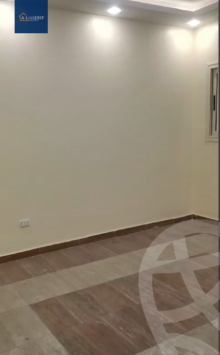 https://aqarmap.com.eg/ar/listing/5872894-for-sale-cairo-6th-of-october-el-ahyaa-neighborhood-5th-street-2