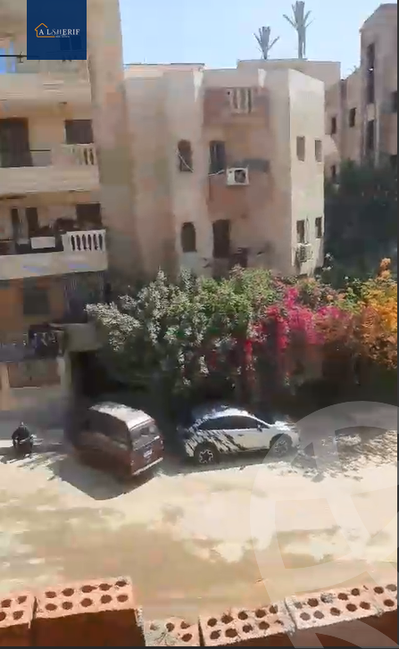 https://aqarmap.com.eg/en/listing/5873670-for-sale-cairo-6th-of-october-el-ahyaa-neighborhood-2nd-dr-abdel-wahab-moro-rd