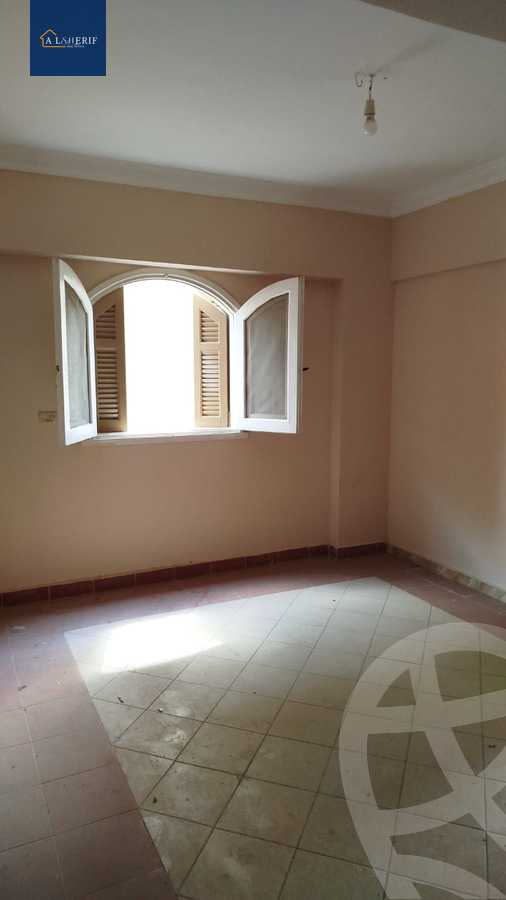 https://aqarmap.com.eg/ar/listing/5878395-for-rent-cairo-6th-of-october-el-ahyaa-neighborhood-1st-al-maahad