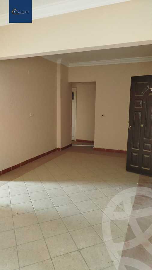 https://aqarmap.com.eg/ar/listing/5878395-for-rent-cairo-6th-of-october-el-ahyaa-neighborhood-1st-al-maahad