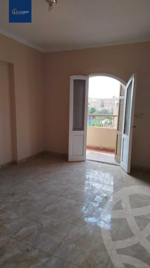 https://aqarmap.com.eg/ar/listing/5878395-for-rent-cairo-6th-of-october-el-ahyaa-neighborhood-1st-al-maahad