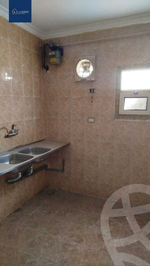 https://aqarmap.com.eg/ar/listing/5878395-for-rent-cairo-6th-of-october-el-ahyaa-neighborhood-1st-al-maahad