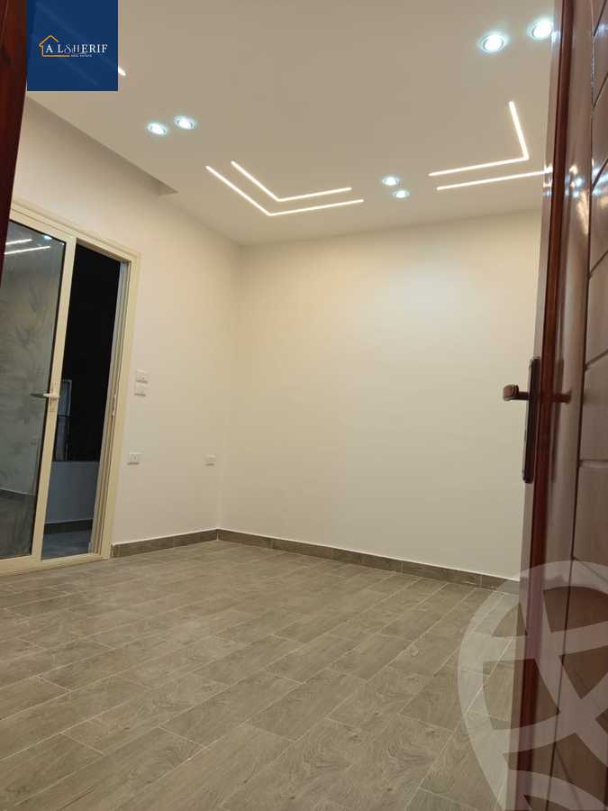 https://aqarmap.com.eg/ar/listing/5878486-for-sale-cairo-6th-of-october-el-ahyaa-neighborhood-5th-street-19