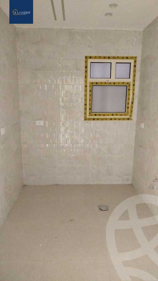 https://aqarmap.com.eg/ar/listing/5881986-for-sale-cairo-6th-of-october-el-ahyaa-neighborhood-2nd-dr-ashraf-radwan-st