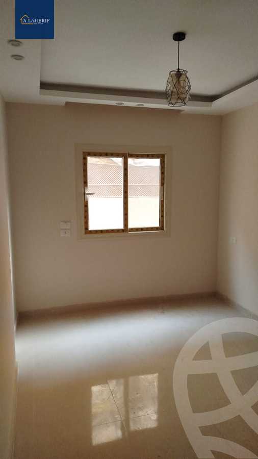 https://aqarmap.com.eg/ar/listing/5881986-for-sale-cairo-6th-of-october-el-ahyaa-neighborhood-2nd-dr-ashraf-radwan-st