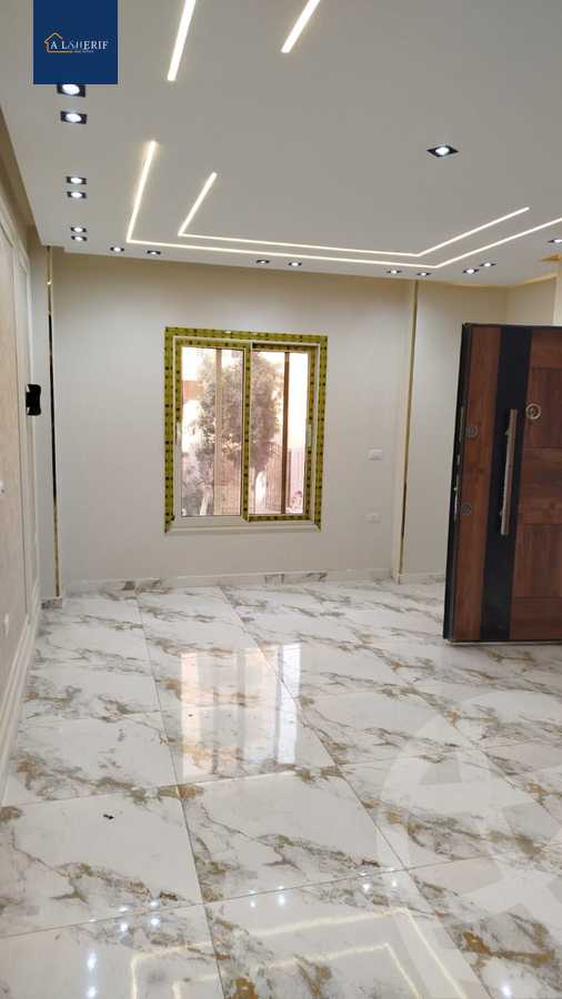 https://aqarmap.com.eg/ar/listing/5881986-for-sale-cairo-6th-of-october-el-ahyaa-neighborhood-2nd-dr-ashraf-radwan-st