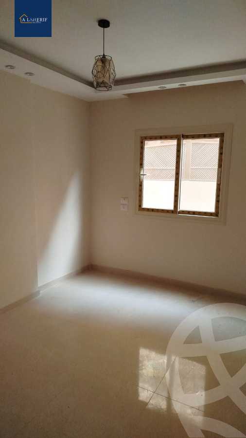 https://aqarmap.com.eg/ar/listing/5881986-for-sale-cairo-6th-of-october-el-ahyaa-neighborhood-2nd-dr-ashraf-radwan-st