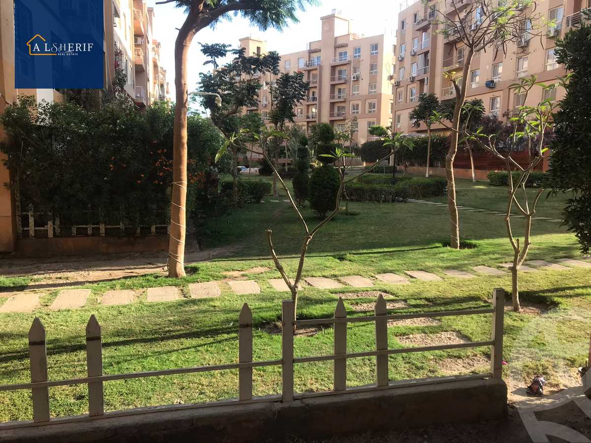 https://aqarmap.com.eg/en/listing/5883855-for-sale-cairo-6th-of-october-hadaeq-october-kmbwnd-fy-hdyq-ktwbr-degla-gardens