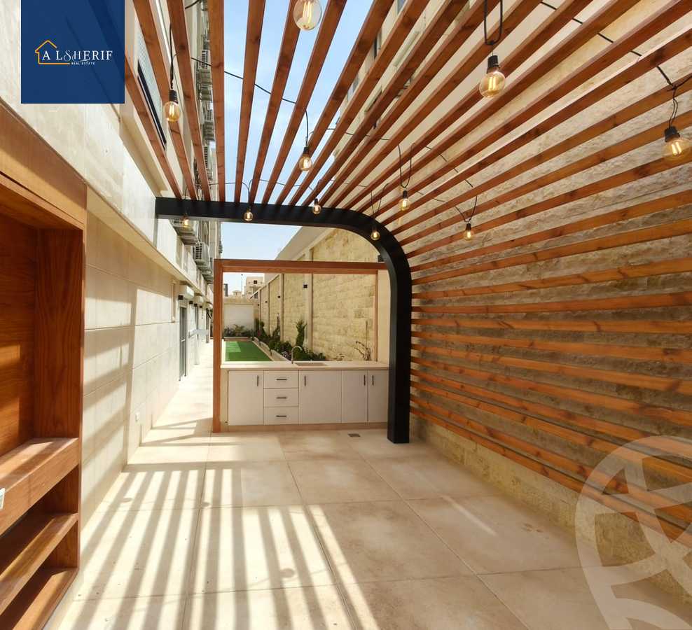 https://aqarmap.com.eg/ar/listing/5924648-for-sale-cairo-6th-of-october-featured-neighborhood-first-touristic-village-el-shaheed-mohammed-abdul-latif-alshimi-st