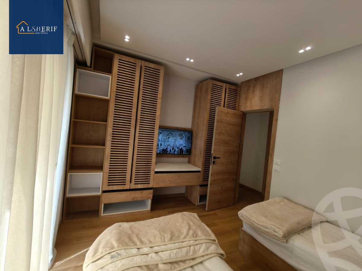 https://aqarmap.com.eg/ar/listing/5924648-for-sale-cairo-6th-of-october-featured-neighborhood-first-touristic-village-el-shaheed-mohammed-abdul-latif-alshimi-st