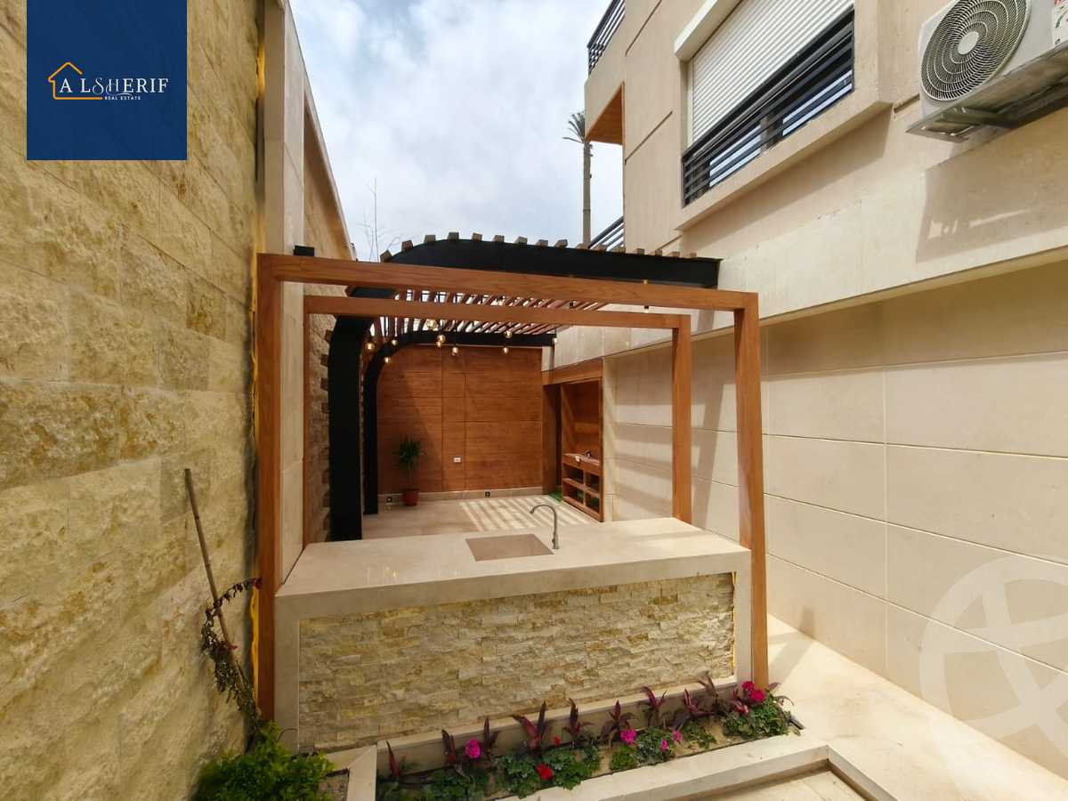 https://aqarmap.com.eg/ar/listing/5924648-for-sale-cairo-6th-of-october-featured-neighborhood-first-touristic-village-el-shaheed-mohammed-abdul-latif-alshimi-st