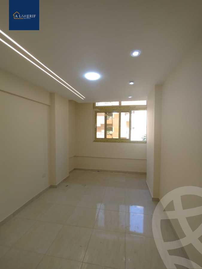 https://aqarmap.com.eg/en/listing/5943695-for-sale-cairo-6th-of-october-el-ahyaa-neighborhood-3rd-street-7