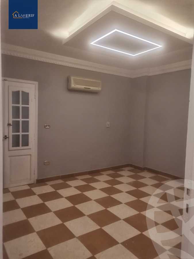 https://aqarmap.com.eg/en/listing/5943766-for-sale-cairo-6th-of-october-el-ahyaa-neighborhood-2nd-divided-from-al-kafrawei-st