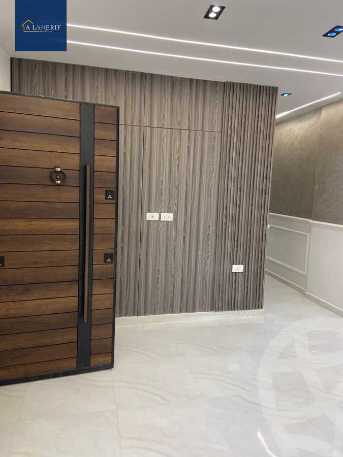 https://aqarmap.com.eg/en/listing/5963586-for-sale-cairo-6th-of-october-el-ahyaa-neighborhood-4th-district-no-7