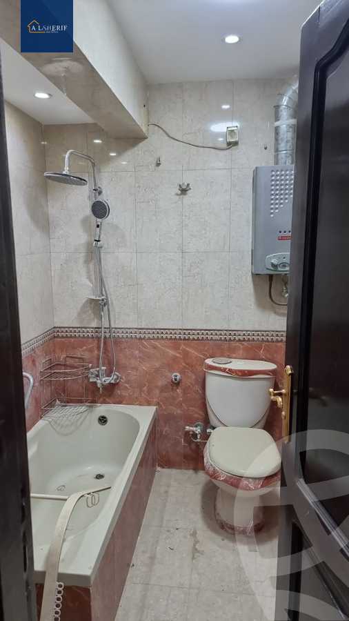 https://aqarmap.com.eg/en/listing/5977082-for-sale-cairo-6th-of-october-el-ahyaa-neighborhood-4th-street-2