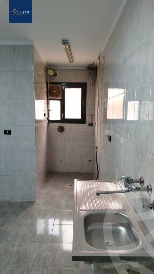 https://aqarmap.com.eg/en/listing/5988780-for-rent-cairo-6th-of-october-el-ahyaa-neighborhood-1st-rich-bake-st