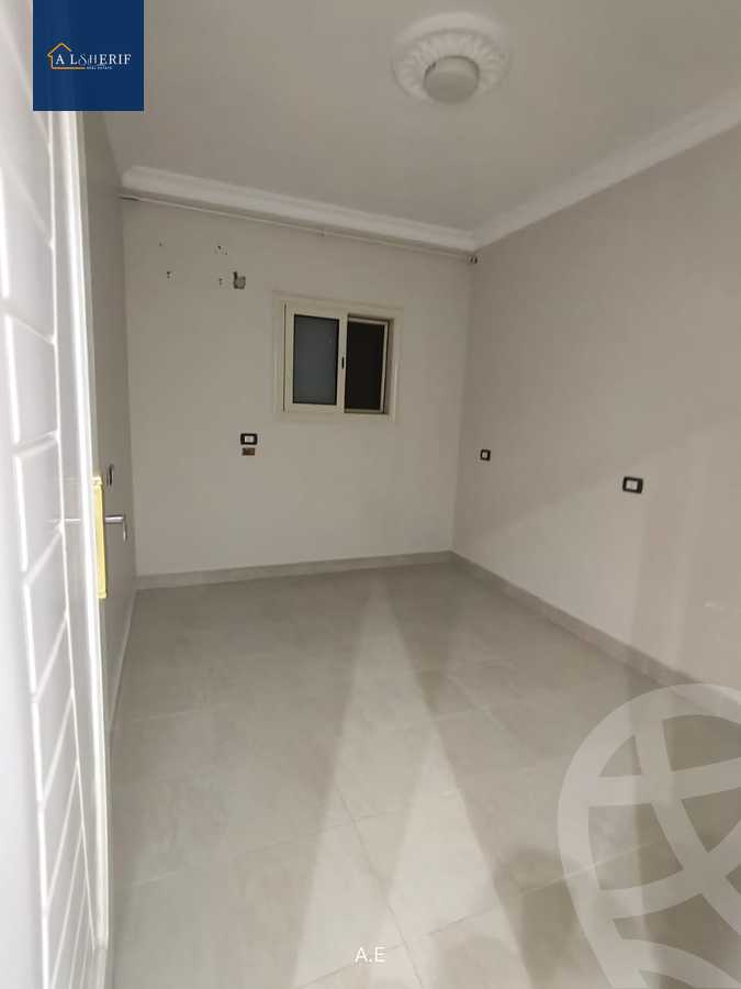 https://aqarmap.com.eg/en/listing/6039987-for-sale-cairo-6th-of-october-el-ahyaa-neighborhood-4th-street-5