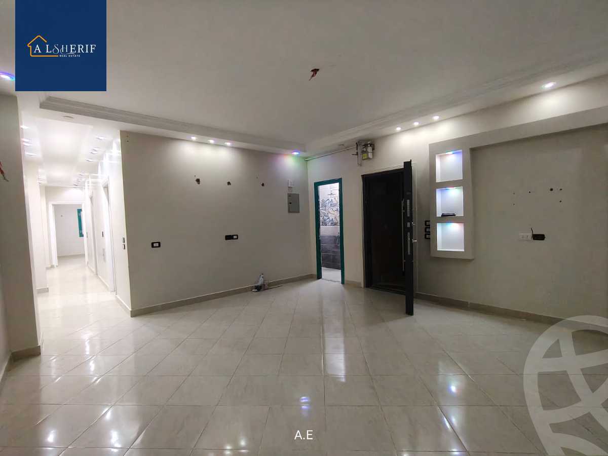 https://aqarmap.com.eg/en/listing/6039987-for-sale-cairo-6th-of-october-el-ahyaa-neighborhood-4th-street-5
