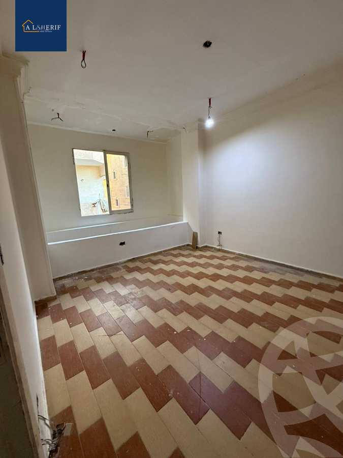 https://aqarmap.com.eg/en/listing/6043872-for-sale-cairo-6th-of-october-el-ahyaa-neighborhood-3rd-street-6