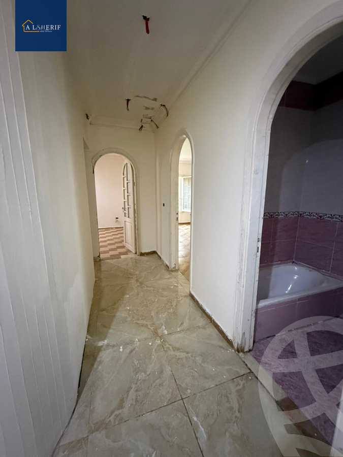https://aqarmap.com.eg/en/listing/6043872-for-sale-cairo-6th-of-october-el-ahyaa-neighborhood-3rd-street-6