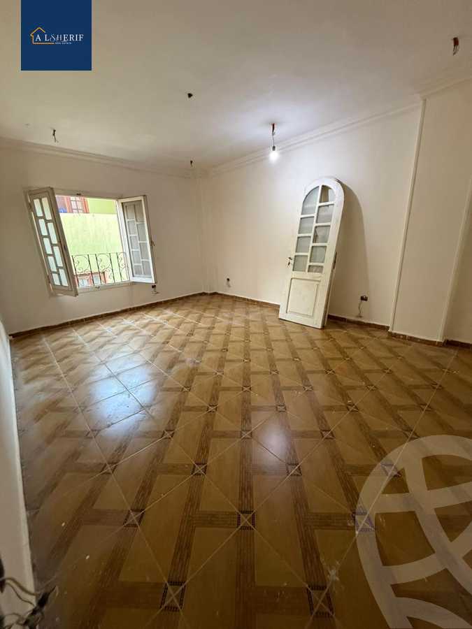 https://aqarmap.com.eg/en/listing/6043872-for-sale-cairo-6th-of-october-el-ahyaa-neighborhood-3rd-street-6